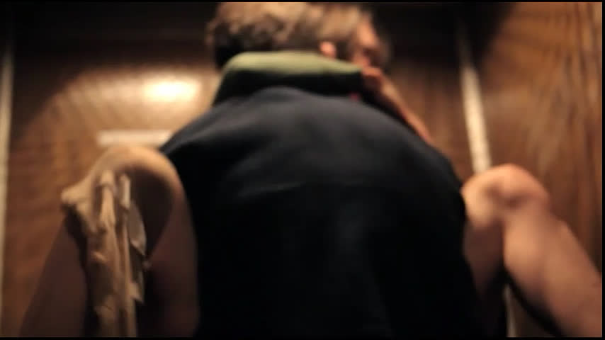 Внезапный секс в лифте